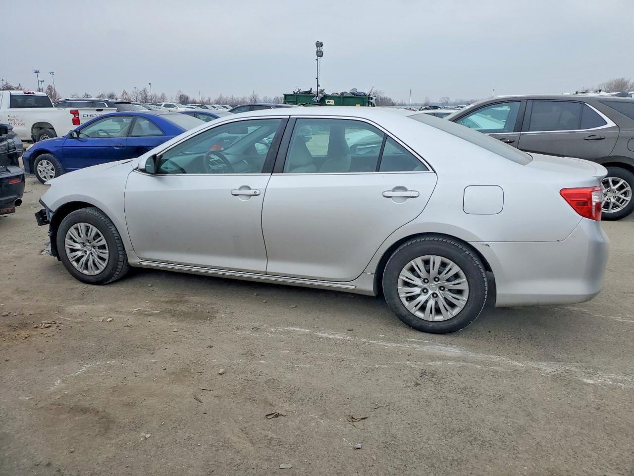 2012 TOYOTA CAMRY BASE photo 2