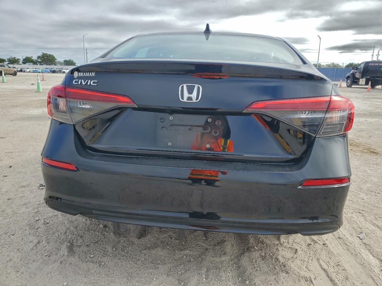 2023 HONDA CIVIC LX photo 6