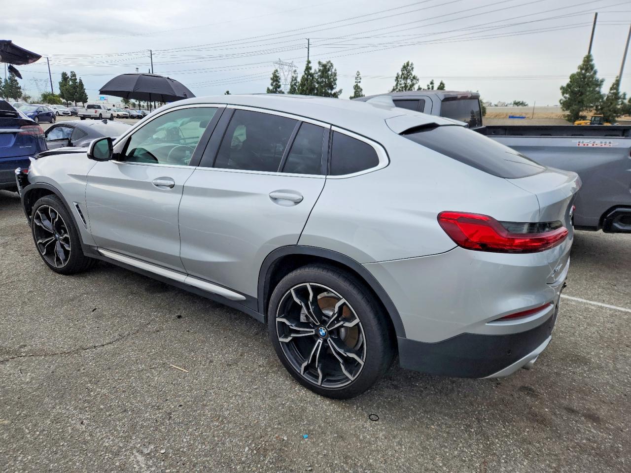 2020 BMW X4 XDRIVE30I photo 2