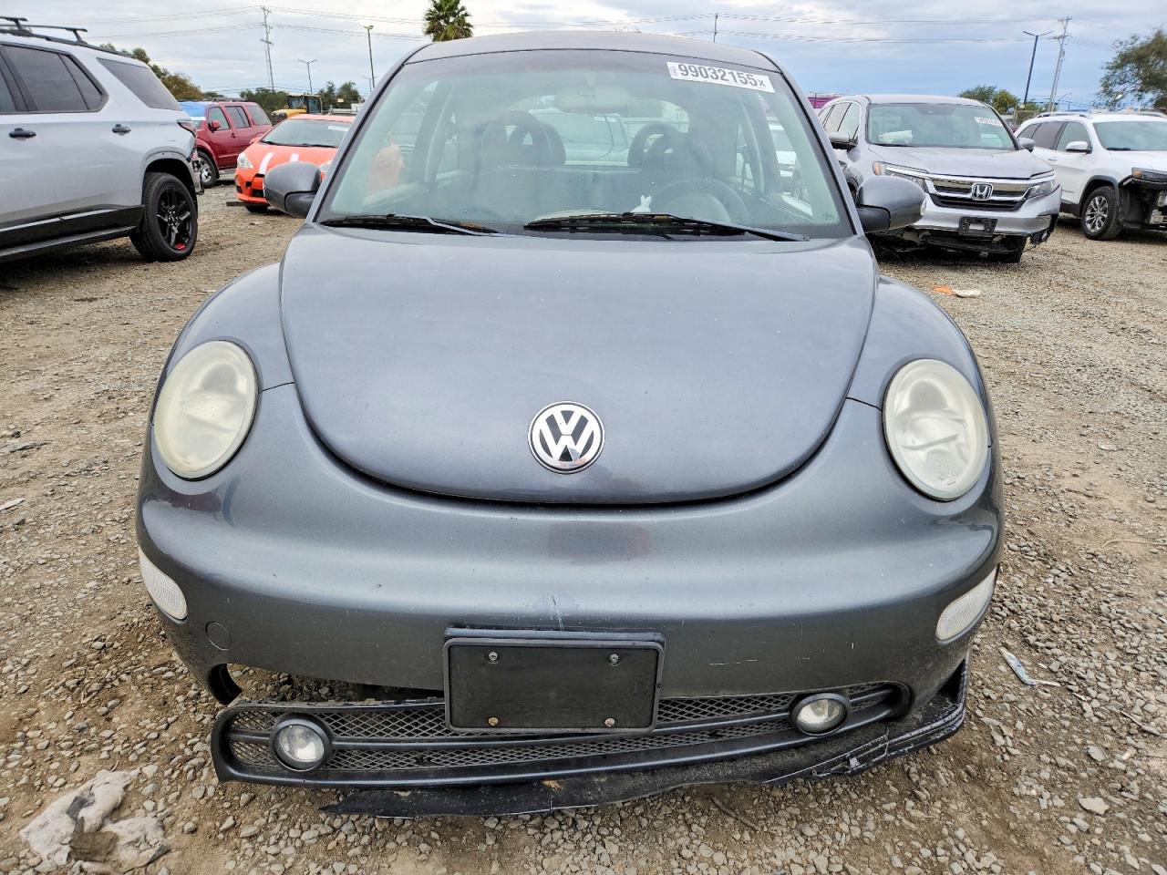 2005 VOLKSWAGEN NEW BEETLE GL photo 5