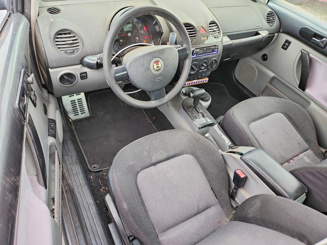 2005 VOLKSWAGEN NEW BEETLE GL photo 8