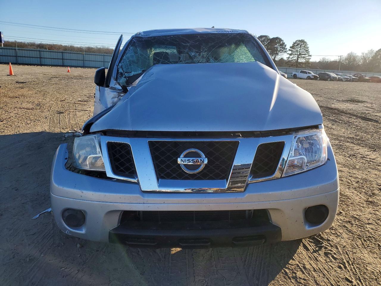 2019 NISSAN FRONTIER SV photo 9