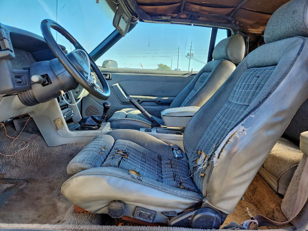 1989 FORD MUSTANG LX photo 7