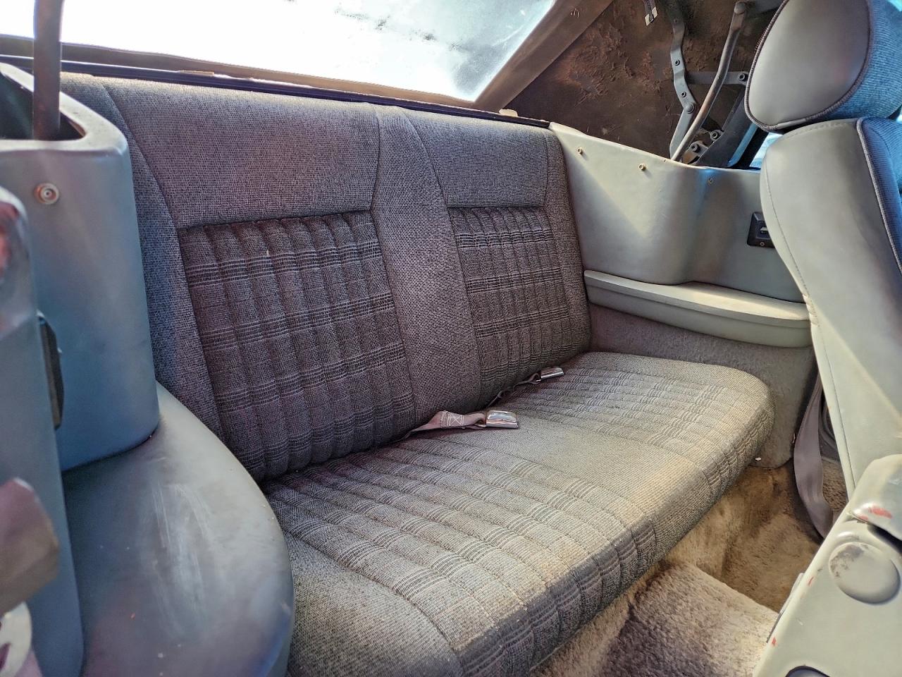 1989 FORD MUSTANG LX photo 10