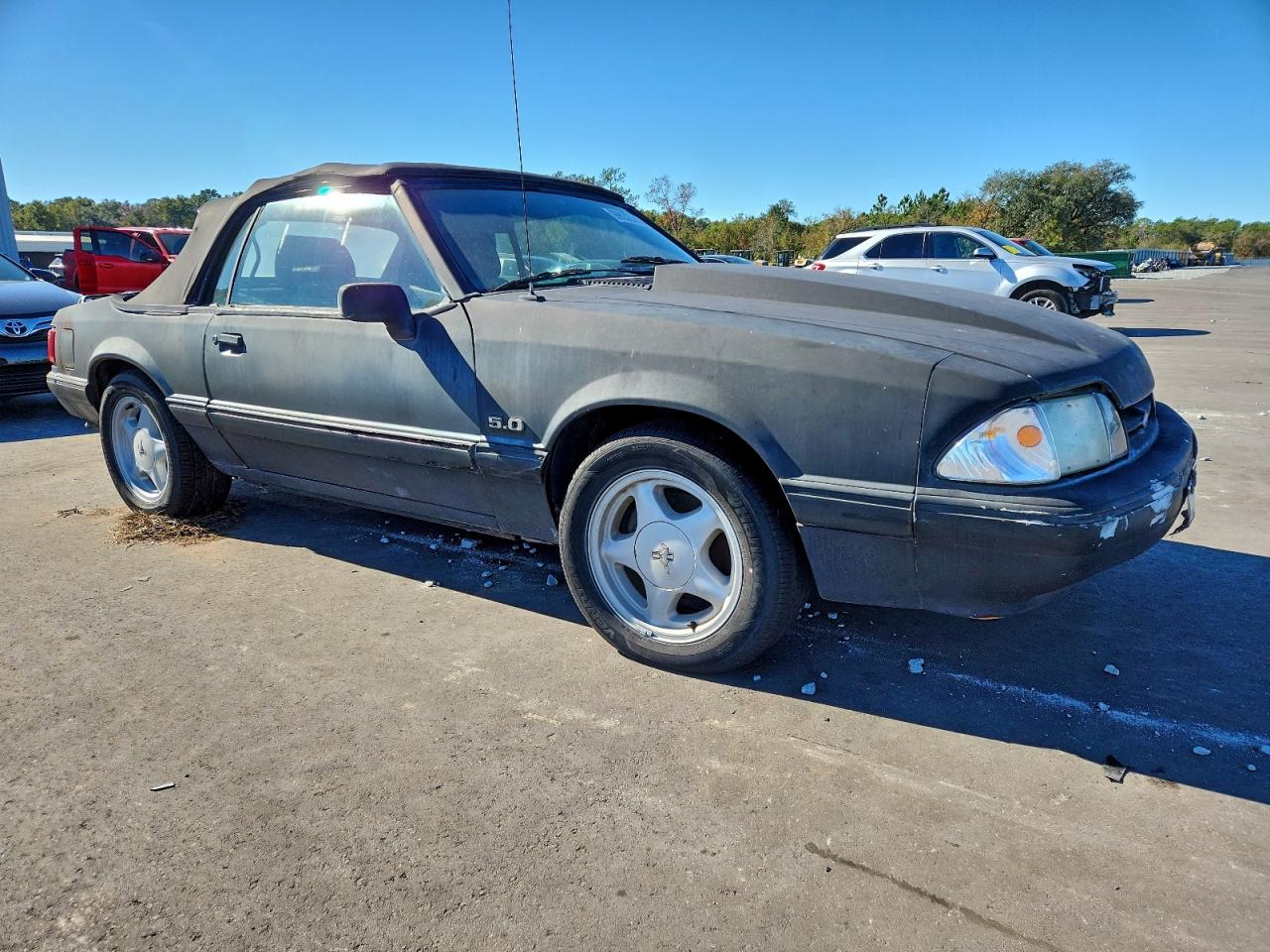 1989 FORD MUSTANG LX photo 4