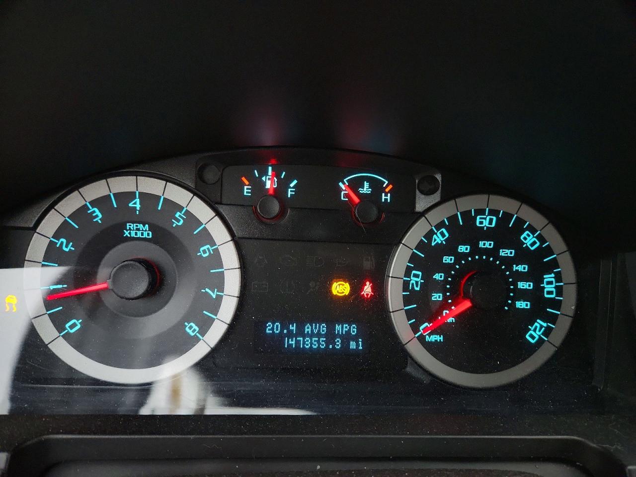 2010 FORD ESCAPE XLT photo 9