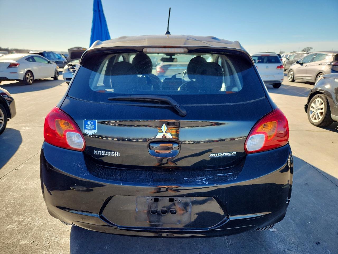 2015 MITSUBISHI MIRAGE DE photo 6
