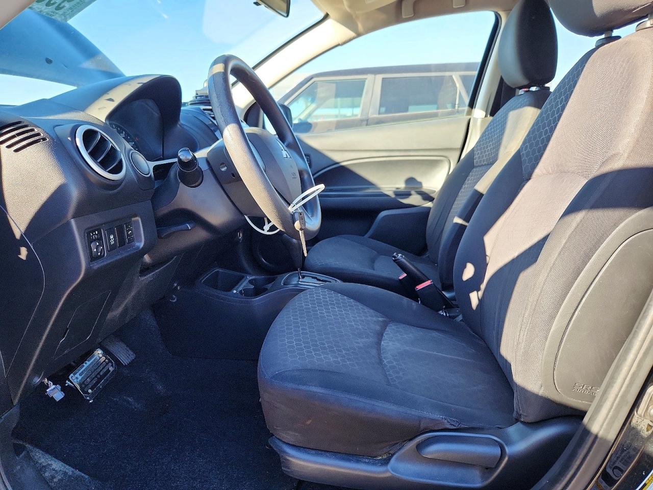 2015 MITSUBISHI MIRAGE DE photo 7