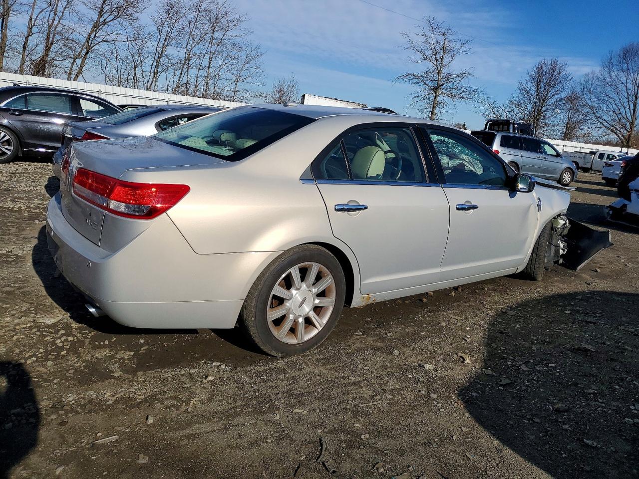 2010 LINCOLN MKZ photo 5