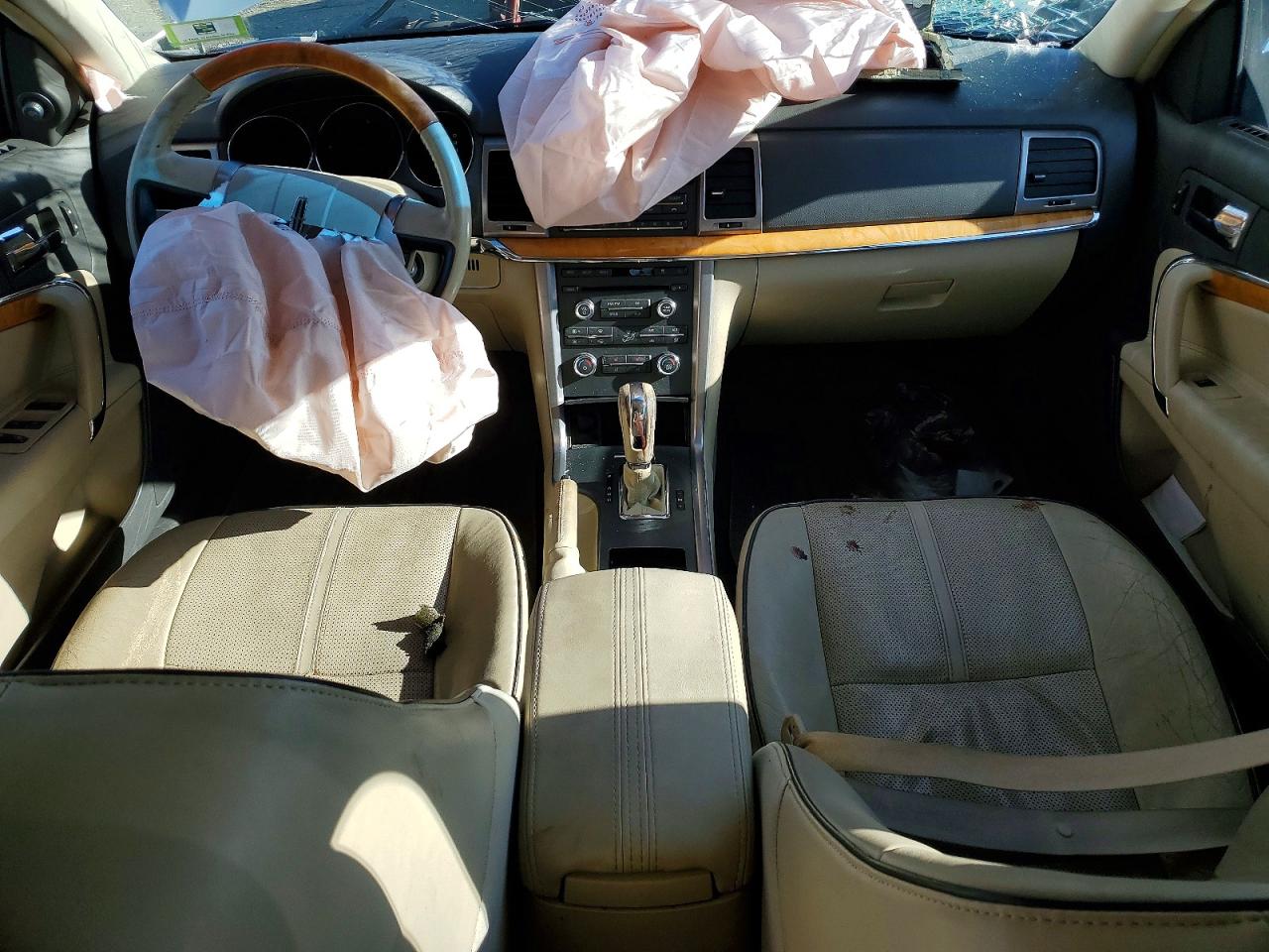 2010 LINCOLN MKZ photo 15