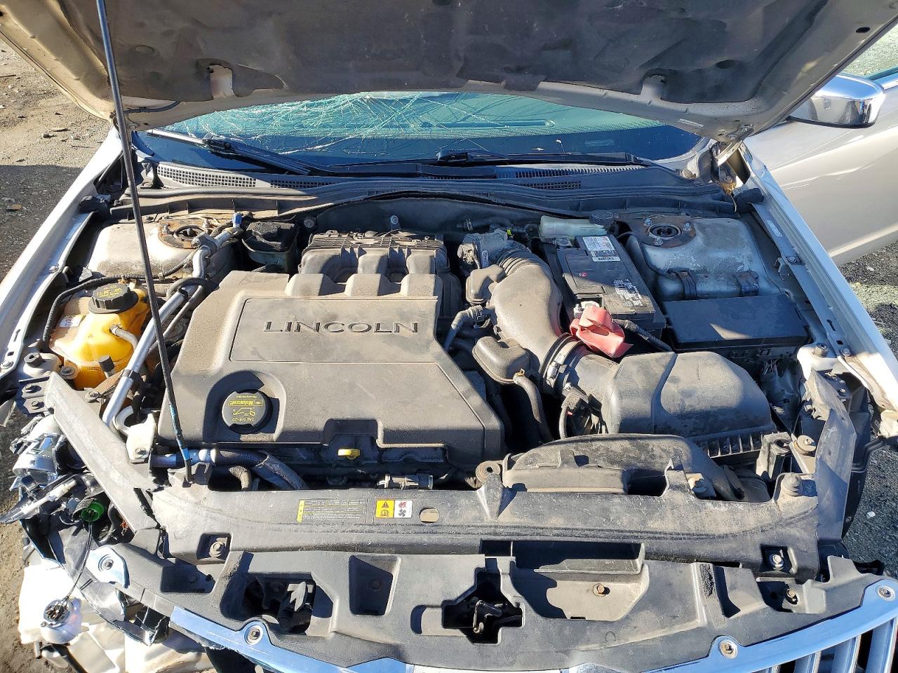 2010 LINCOLN MKZ photo 21