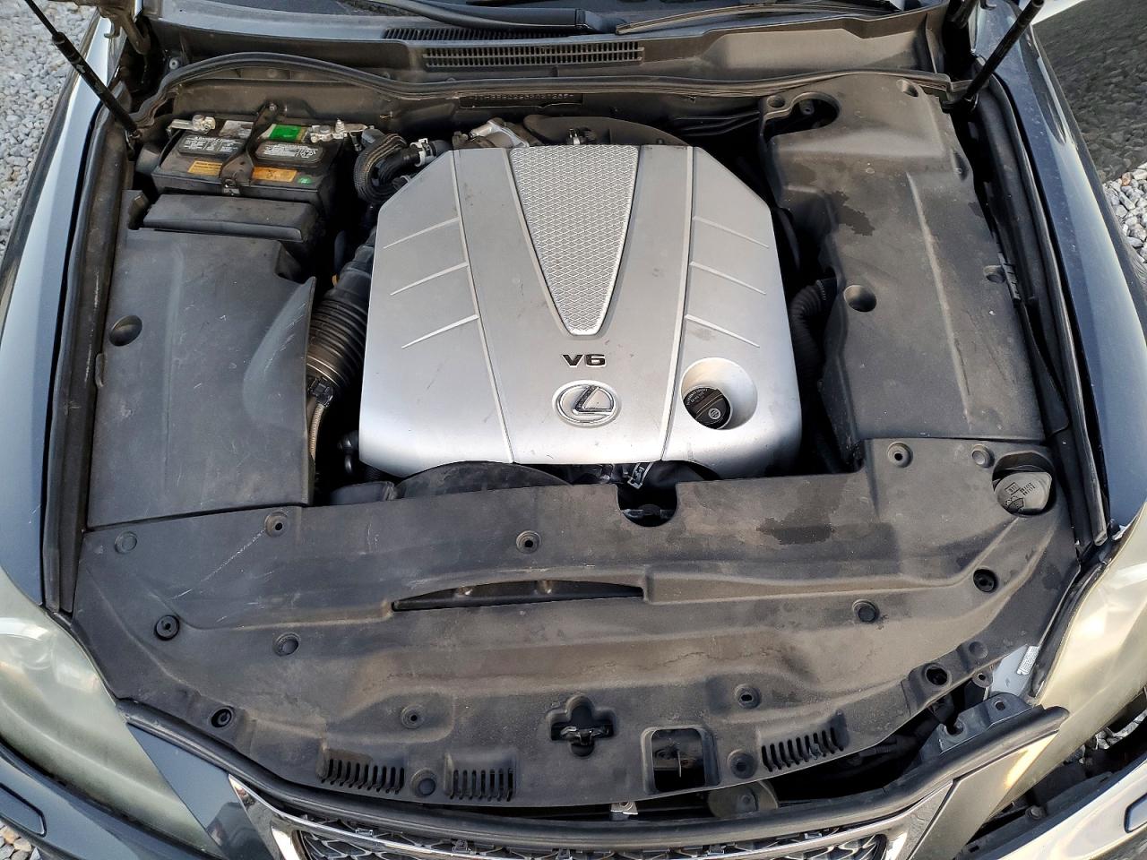 2011 LEXUS IS 350 photo 11