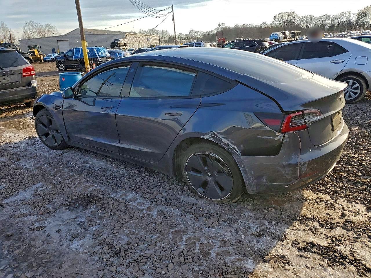 2022 TESLA MODEL 3 photo 2