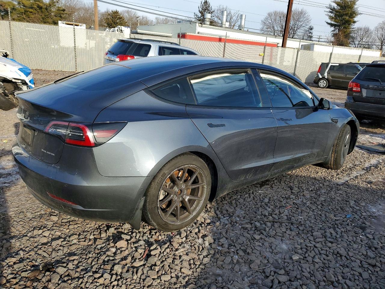 2022 TESLA MODEL 3 photo 3