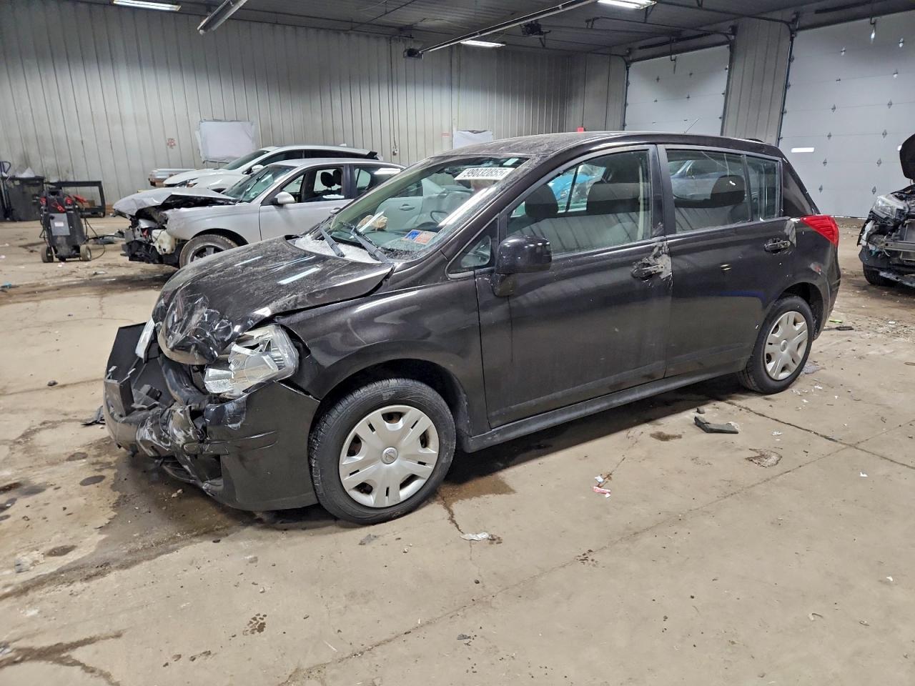 2011 NISSAN VERSA