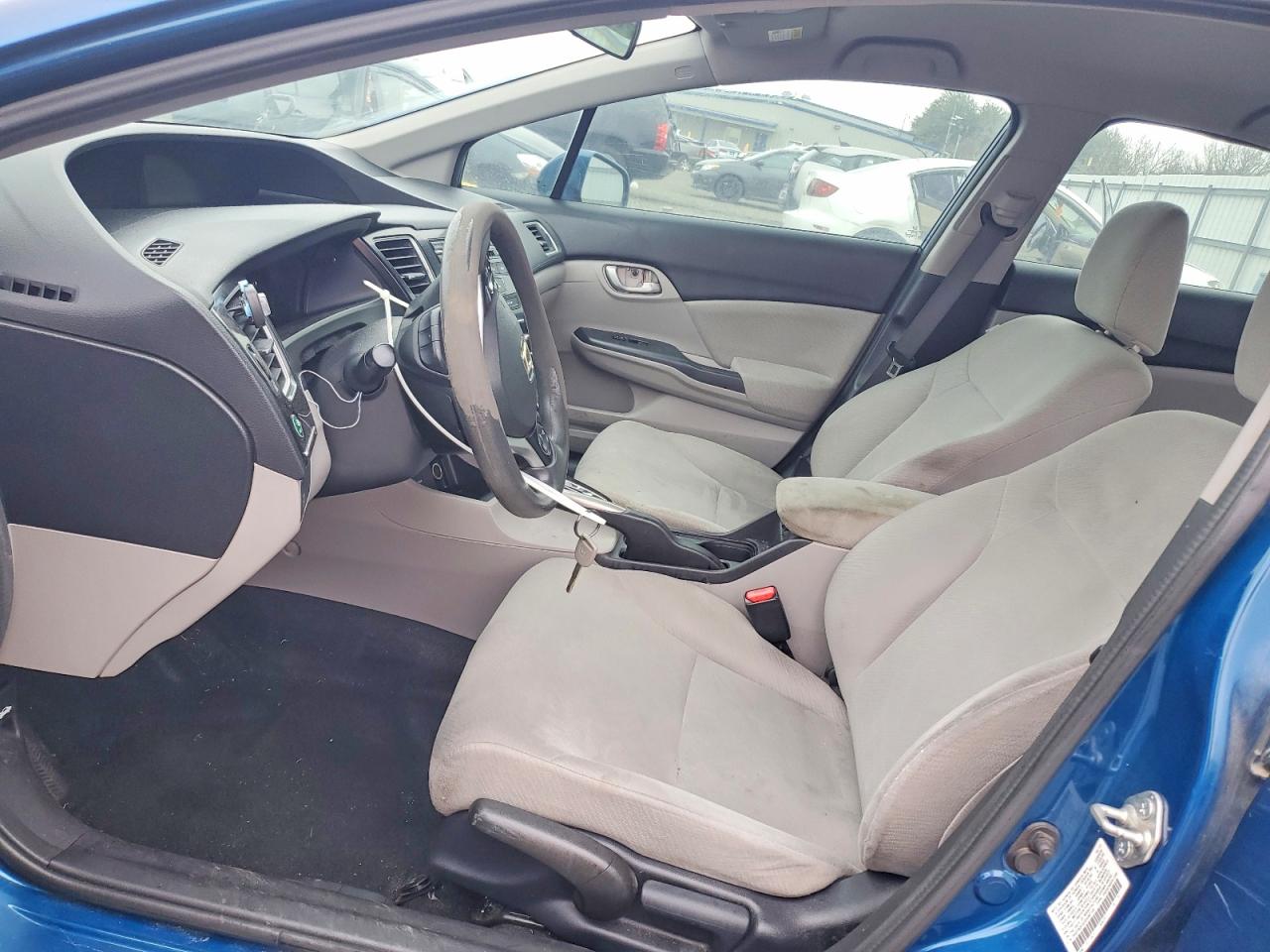 2013 HONDA CIVIC LX photo 7