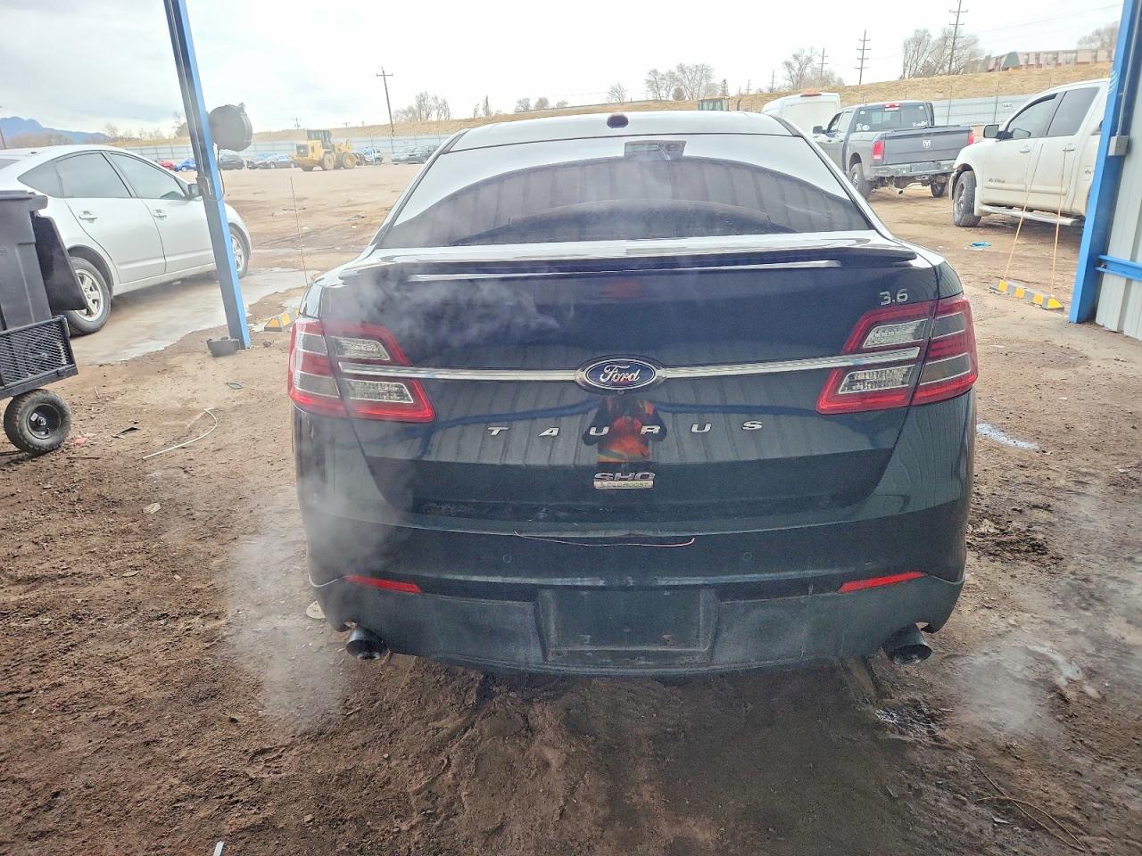 2014 FORD TAURUS SHO photo 6
