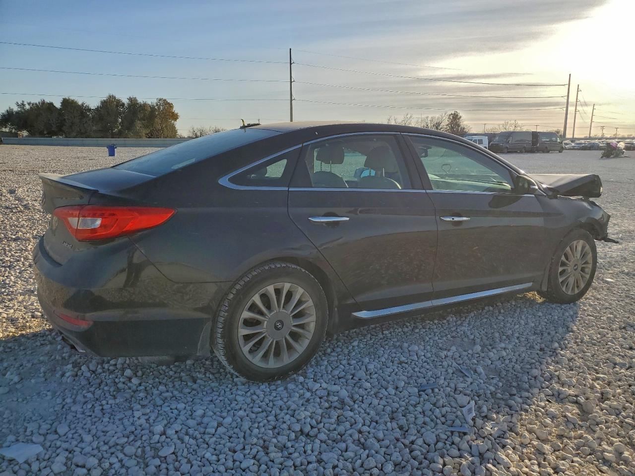 2015 HYUNDAI SONATA SPORT photo 3