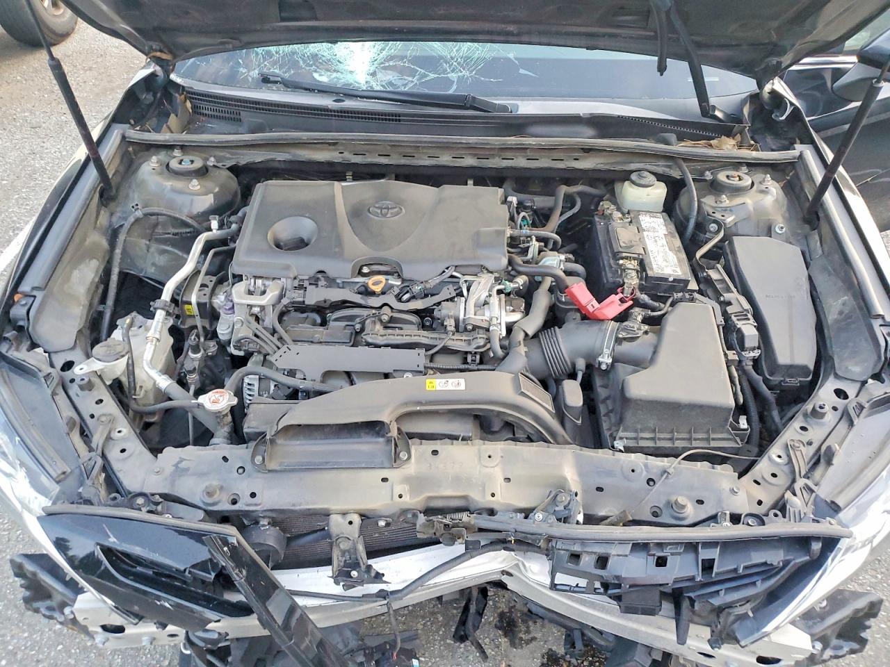 2018 TOYOTA CAMRY L photo 11