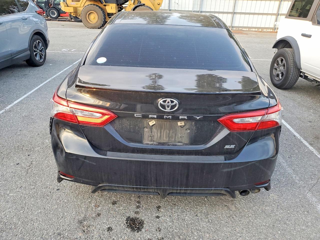 2018 TOYOTA CAMRY L photo 6