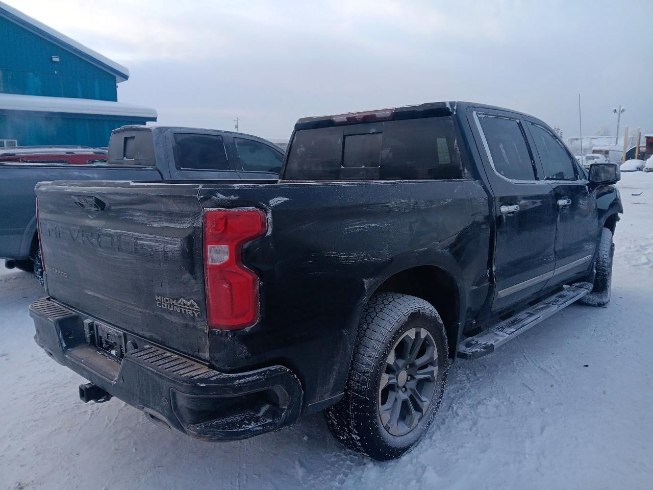 2023 CHEVROLET SILVERADO K1500 HIGH COUNTRY photo 3