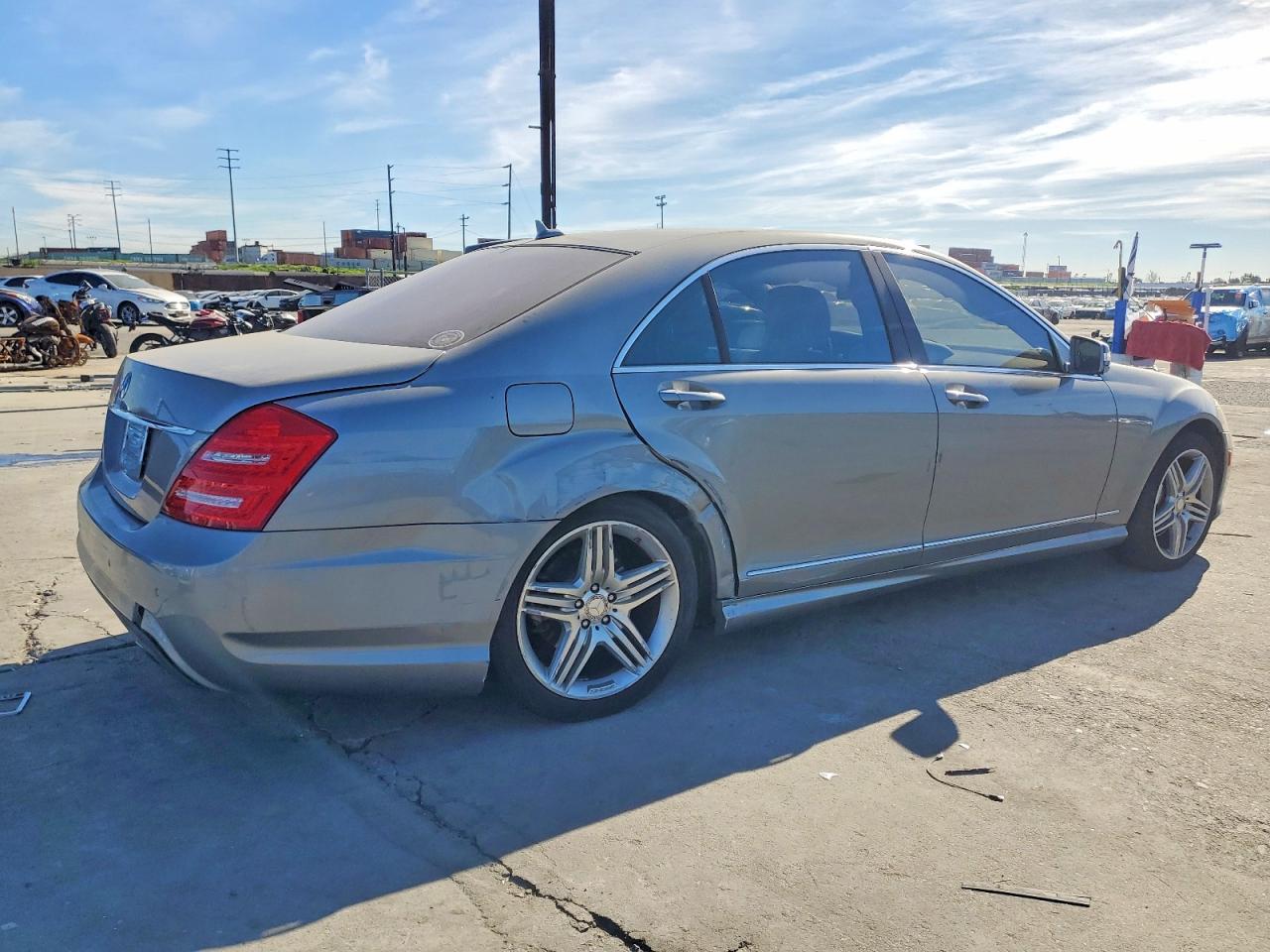 2013 MERCEDES-BENZ S 550 photo 3
