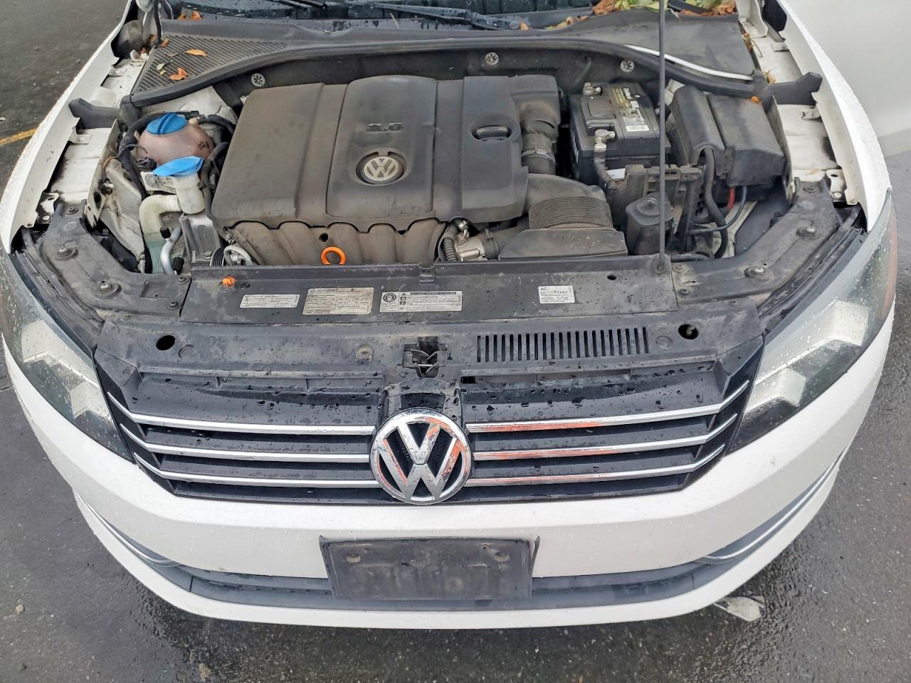2012 VOLKSWAGEN PASSAT SE photo 11