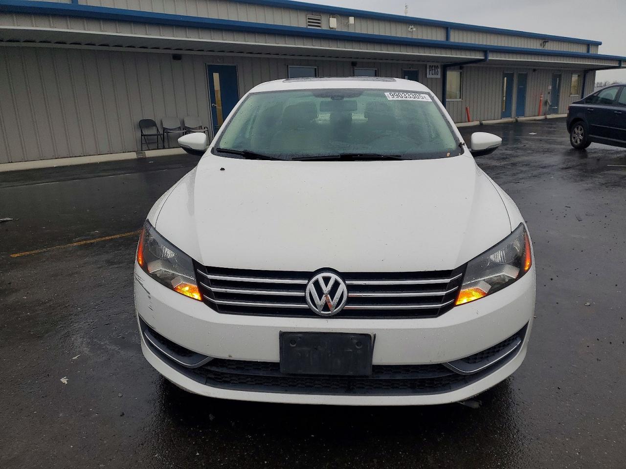 2012 VOLKSWAGEN PASSAT SE photo 5