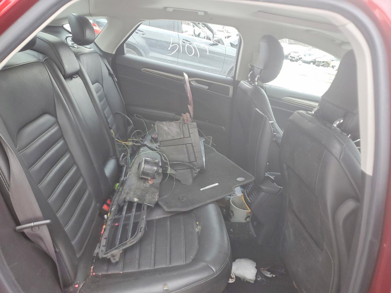 2014 FORD FUSION SE photo 10
