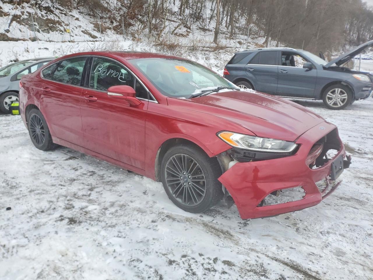 2014 FORD FUSION SE photo 4