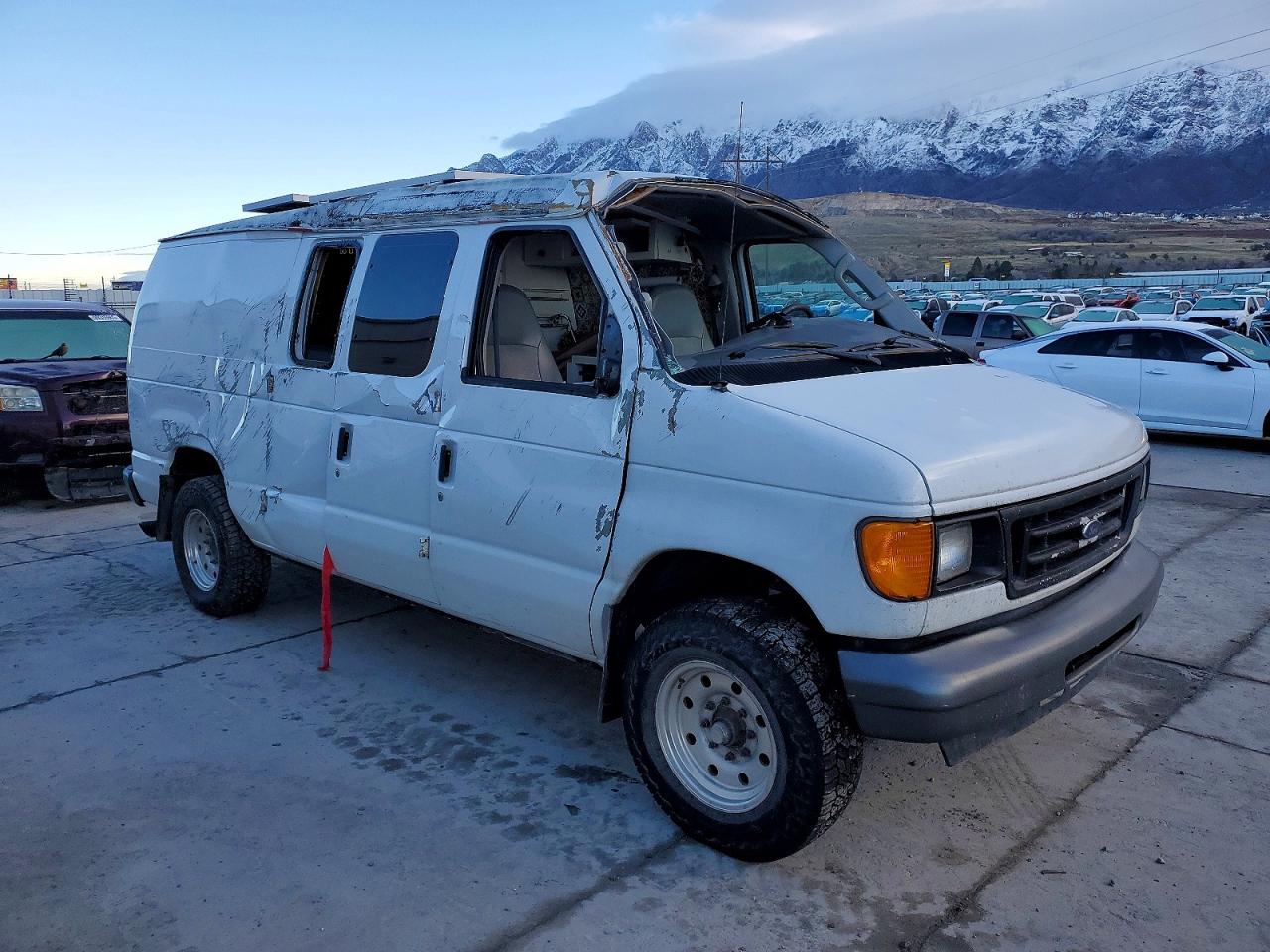 2006 FORD E250 UTILITY / SERVICE VAN photo 4