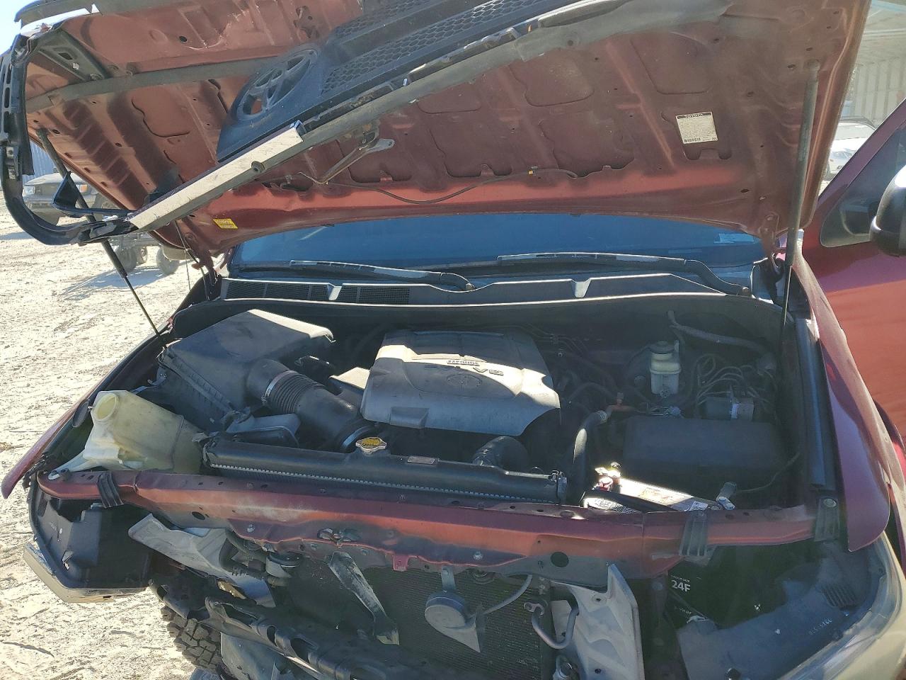 2010 TOYOTA TUNDRA CREWMAX SR5 photo 11
