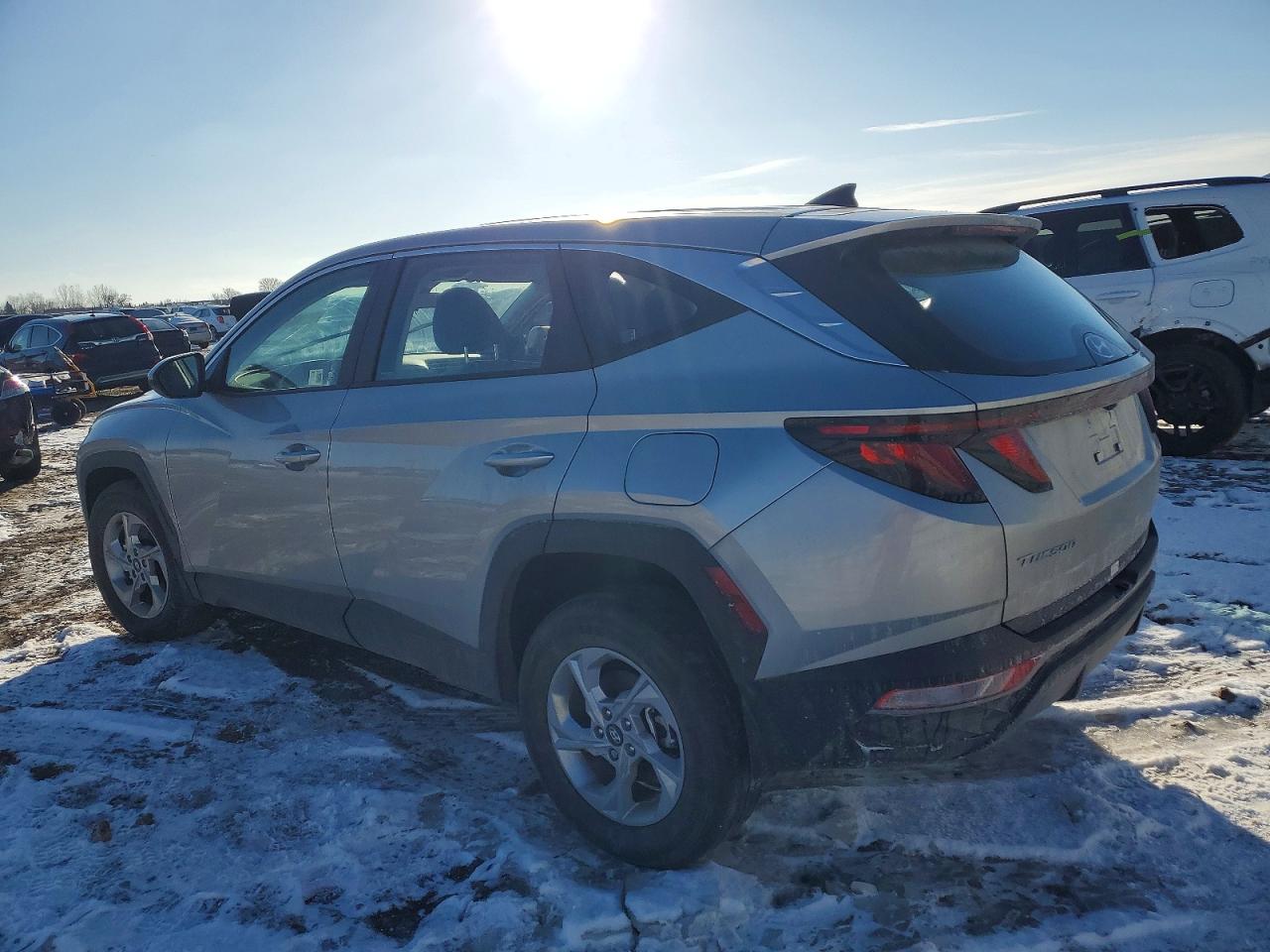 2024 HYUNDAI TUCSON SE photo 2