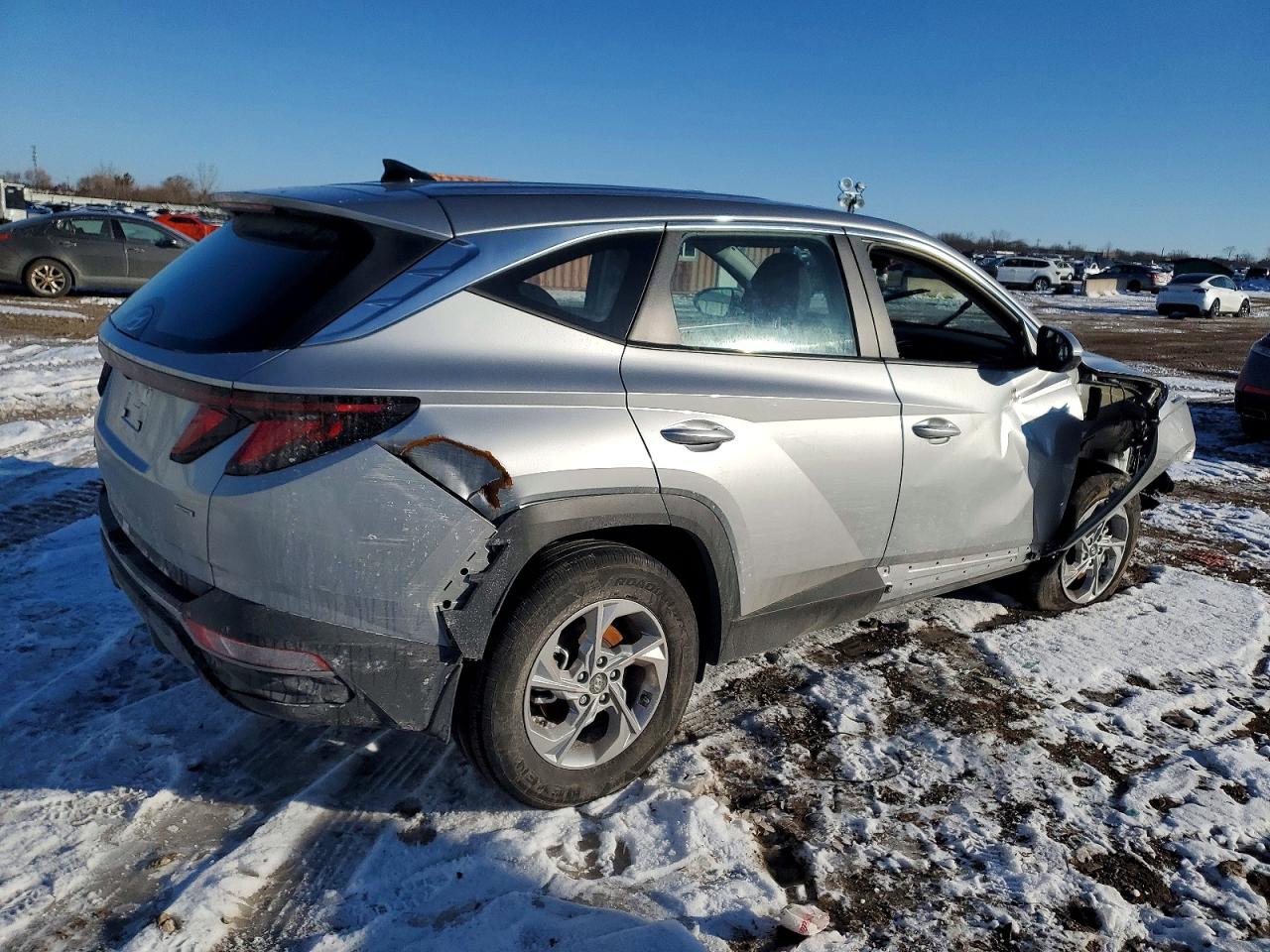 2024 HYUNDAI TUCSON SE photo 3