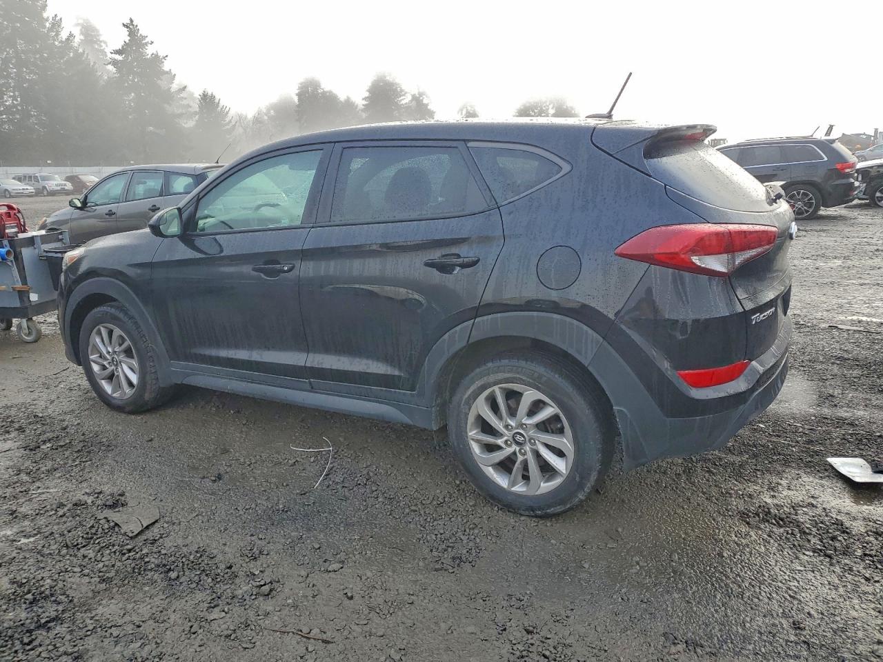 2017 HYUNDAI TUCSON SE photo 3