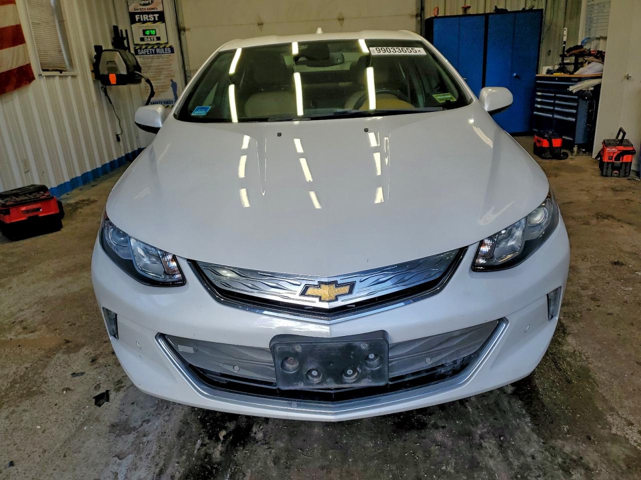 2017 CHEVROLET VOLT PREMIER photo 5