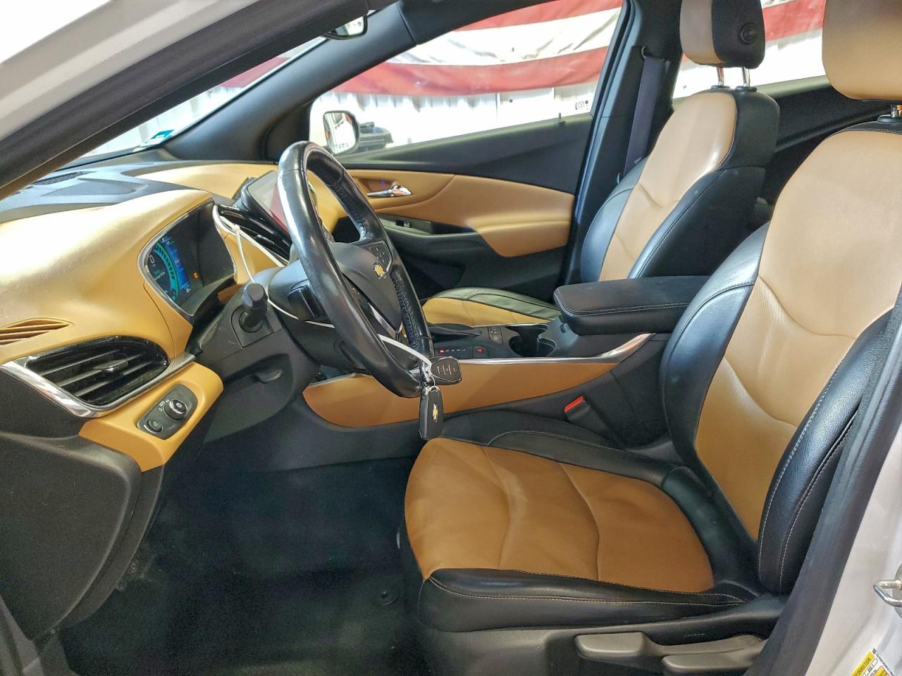 2017 CHEVROLET VOLT PREMIER photo 7