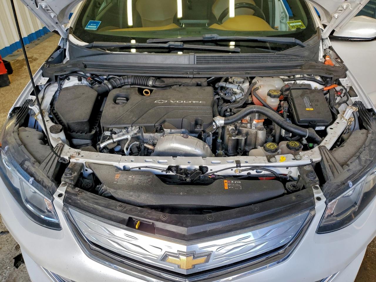 2017 CHEVROLET VOLT PREMIER photo 11