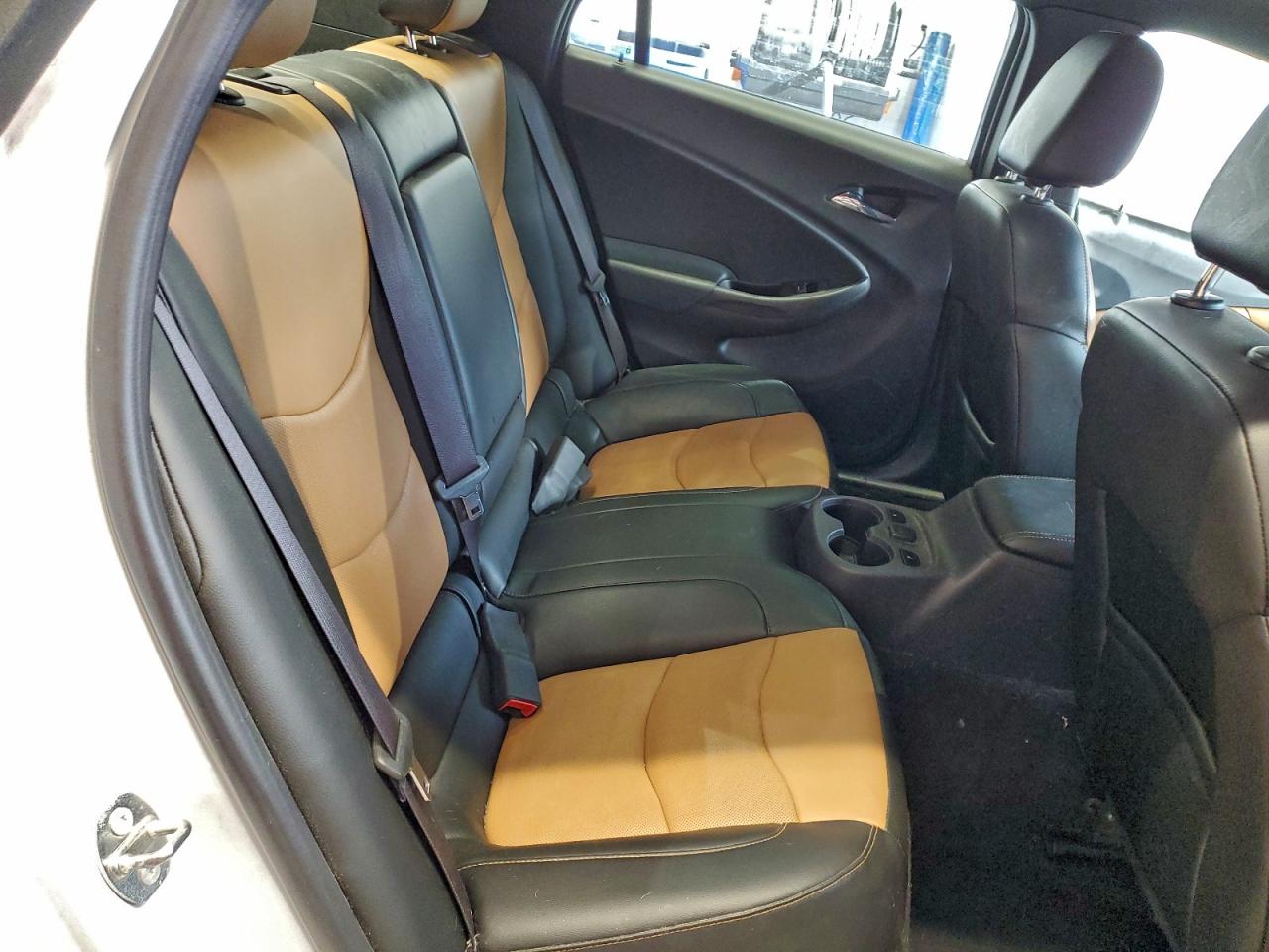2017 CHEVROLET VOLT PREMIER photo 10