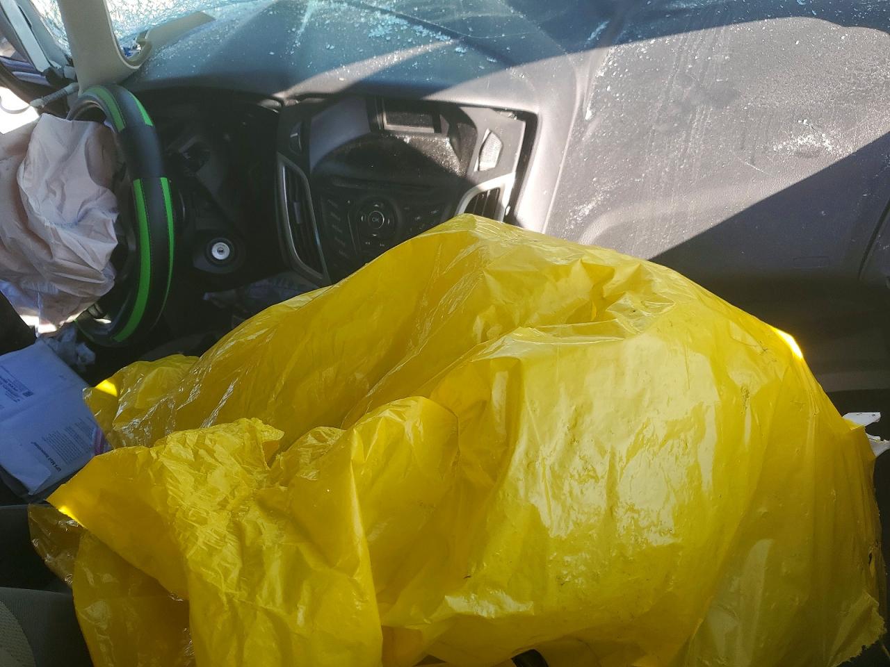 2013 FORD FOCUS SE photo 8