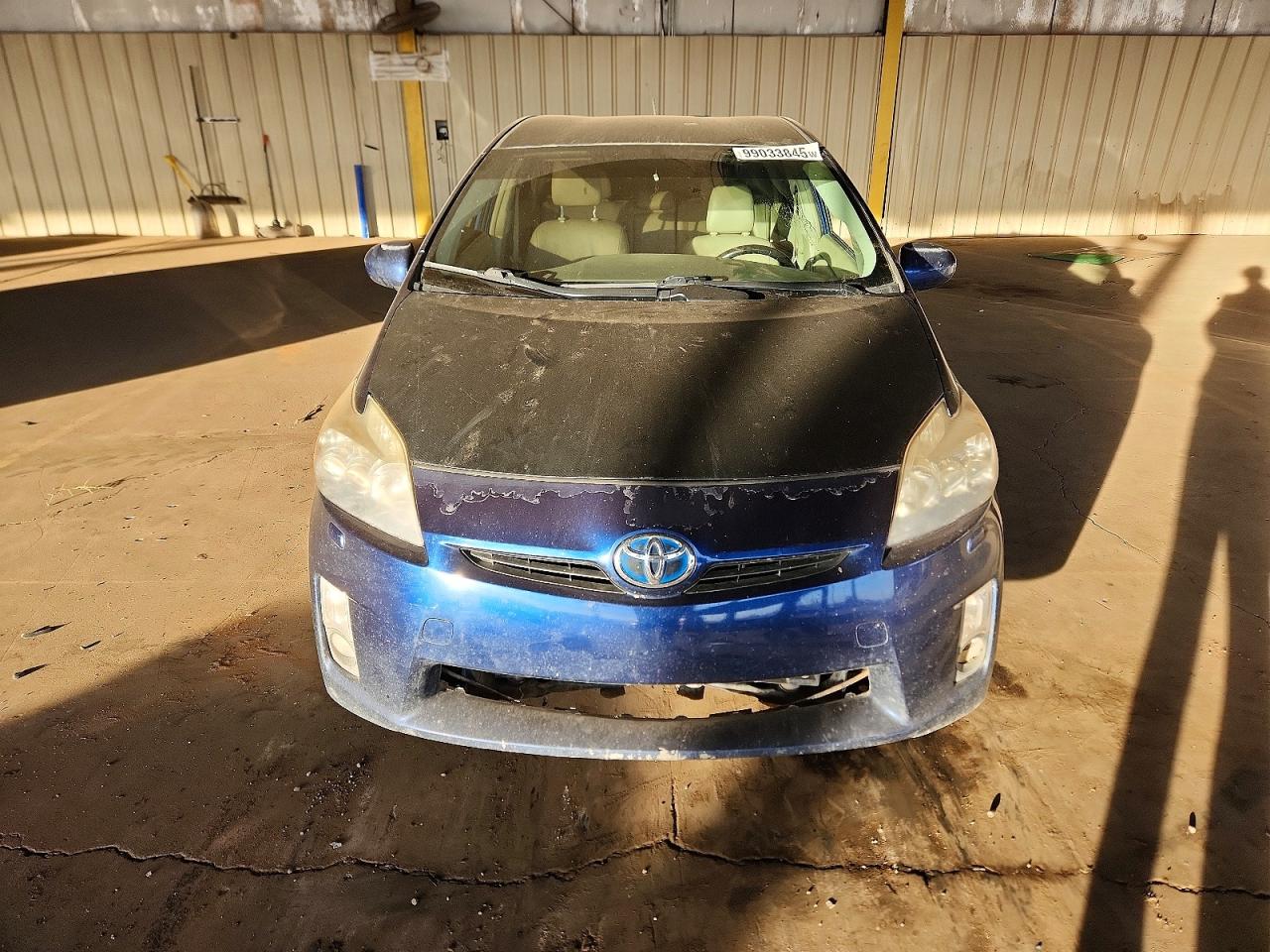 2010 TOYOTA PRIUS photo 9