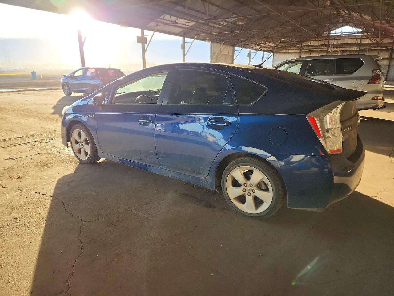 2010 TOYOTA PRIUS photo 3