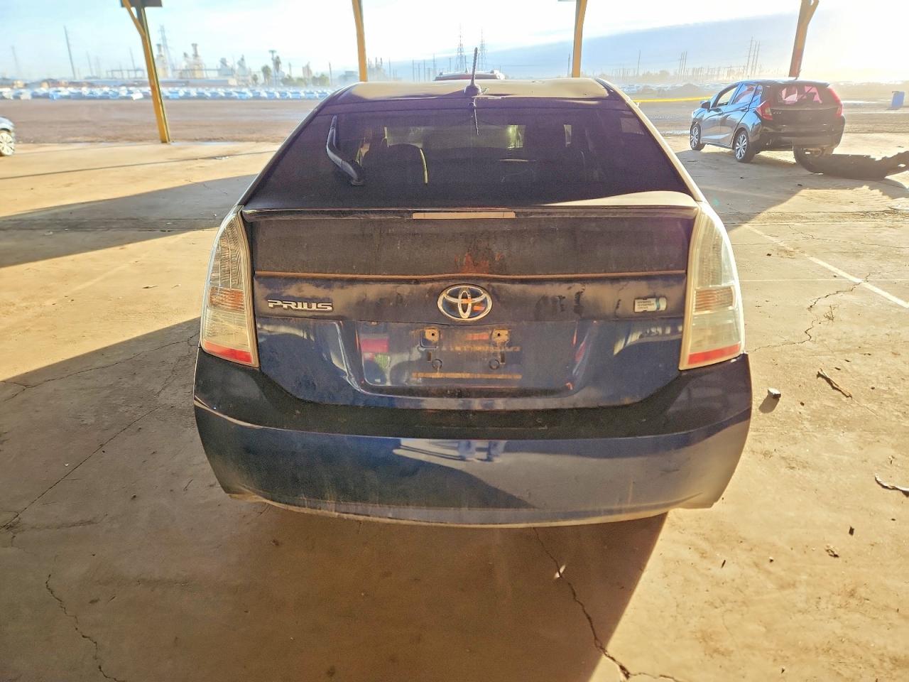 2010 TOYOTA PRIUS photo 11