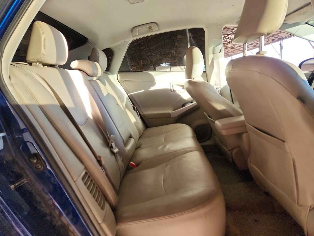 2010 TOYOTA PRIUS photo 19