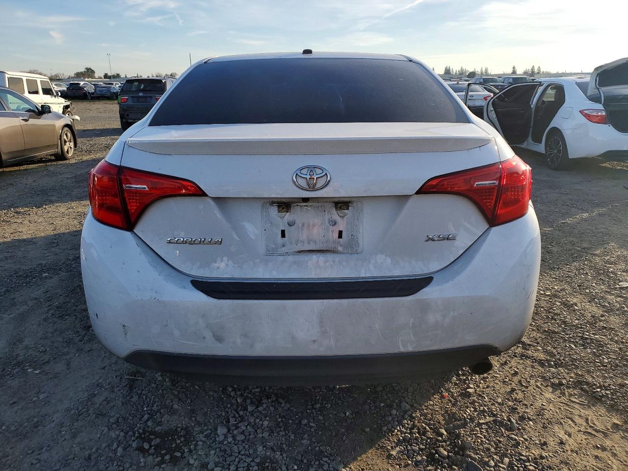 2017 TOYOTA COROLLA L photo 11