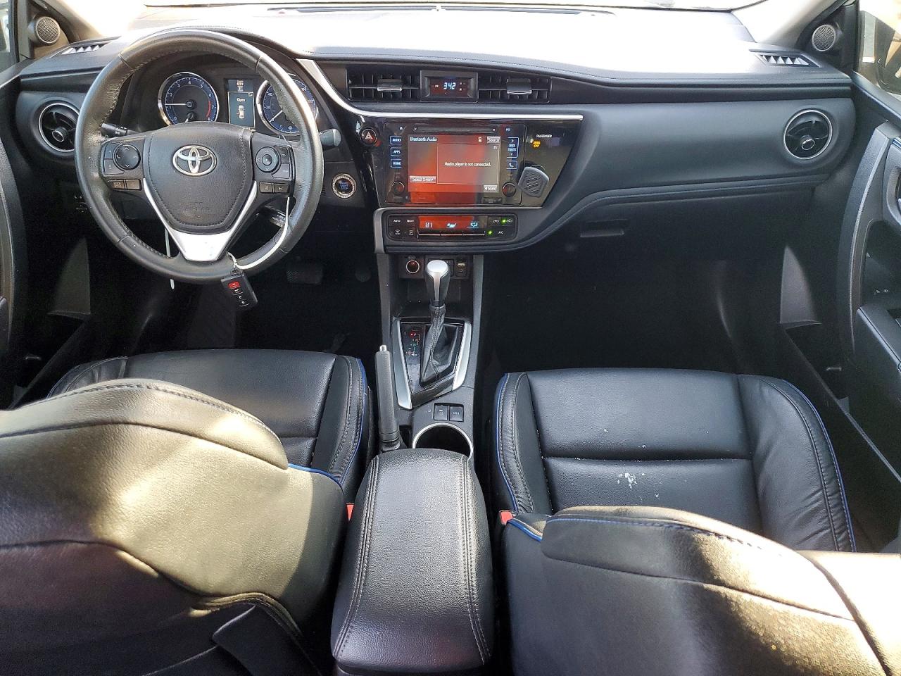 2017 TOYOTA COROLLA L photo 15