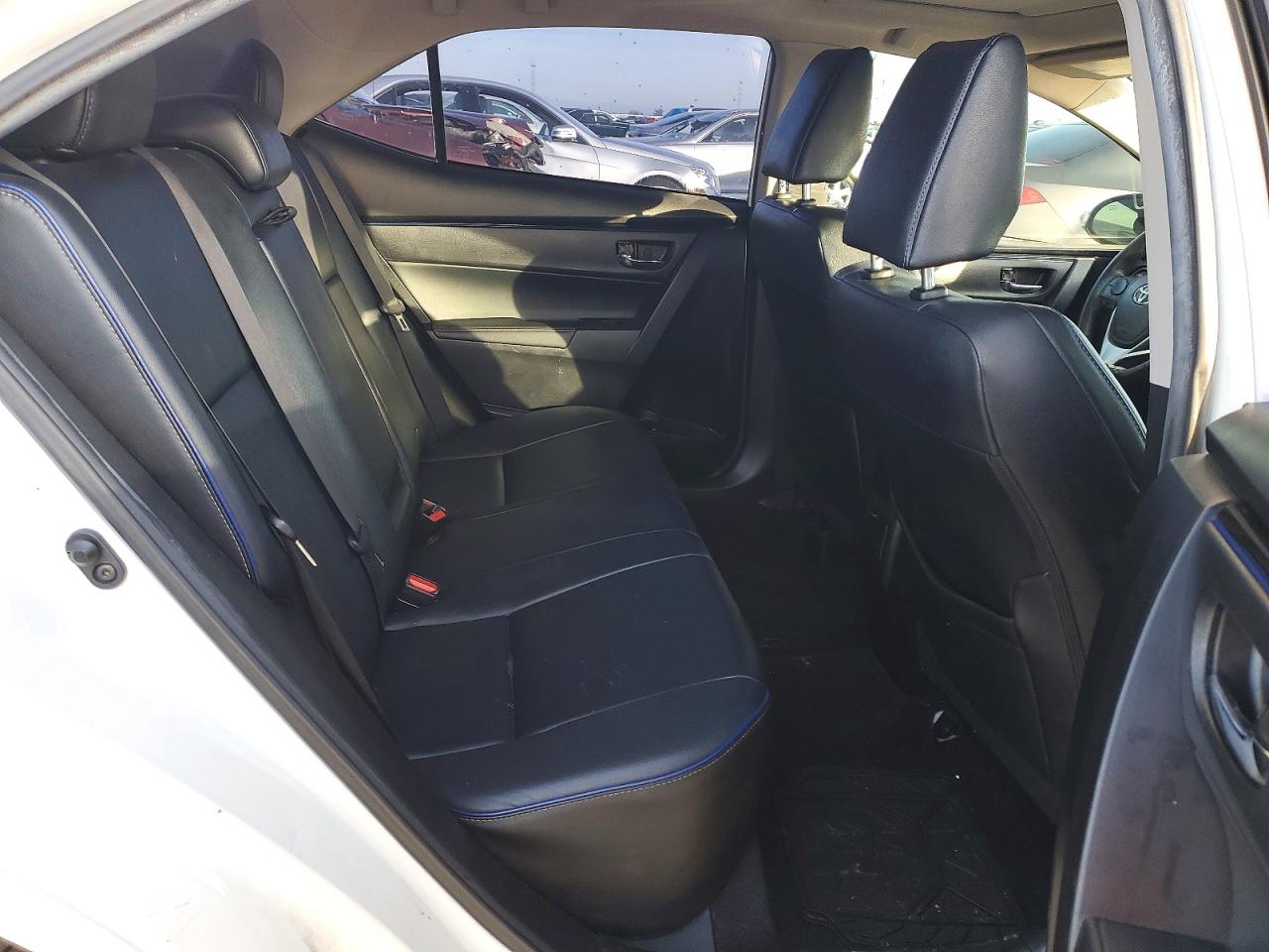 2017 TOYOTA COROLLA L photo 19
