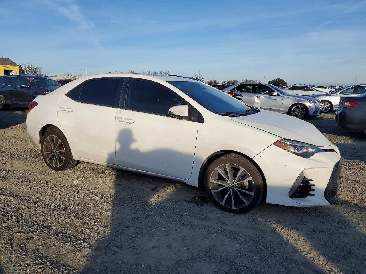 2017 TOYOTA COROLLA L photo 7