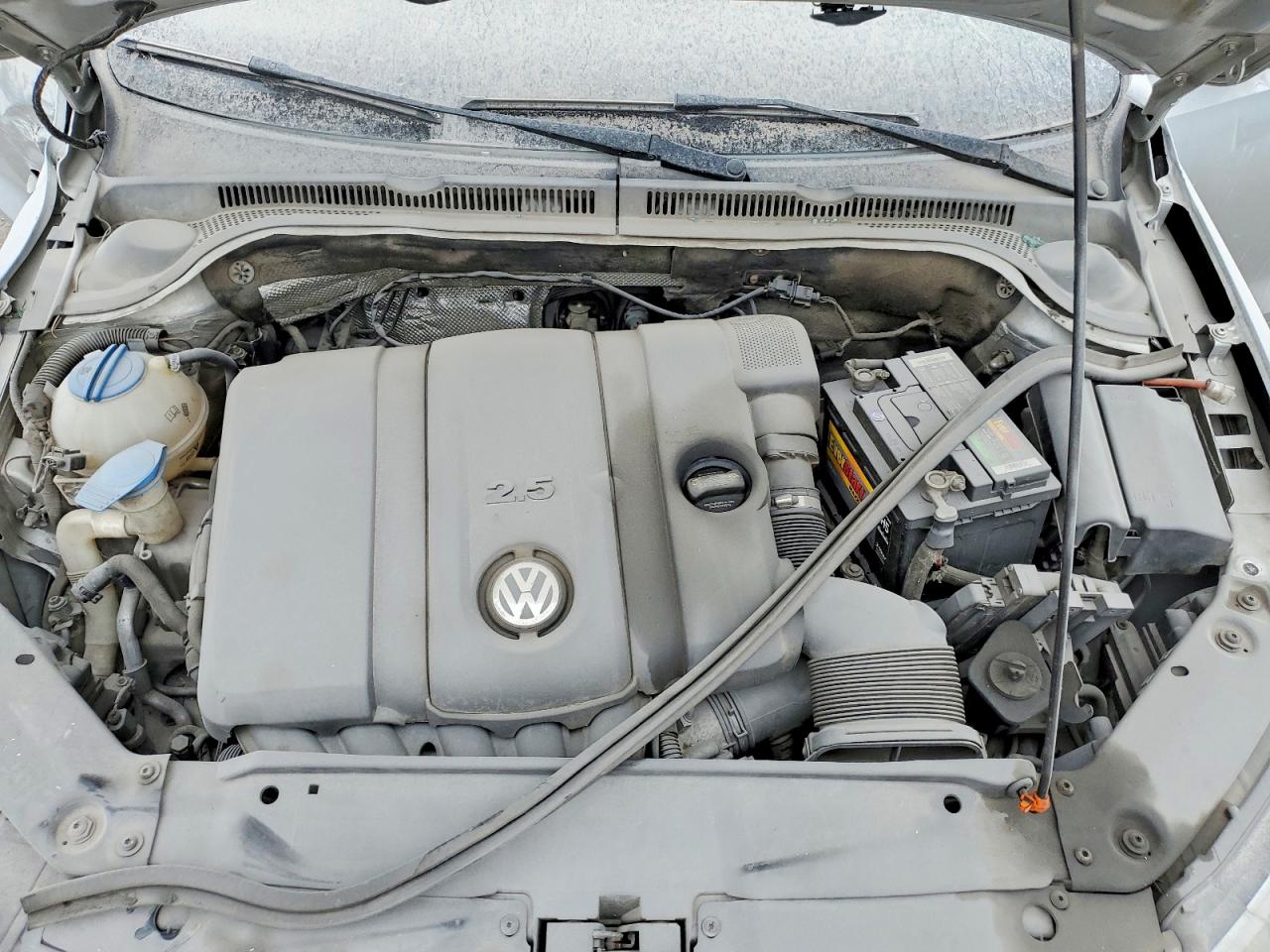 2011 VOLKSWAGEN JETTA SE photo 12