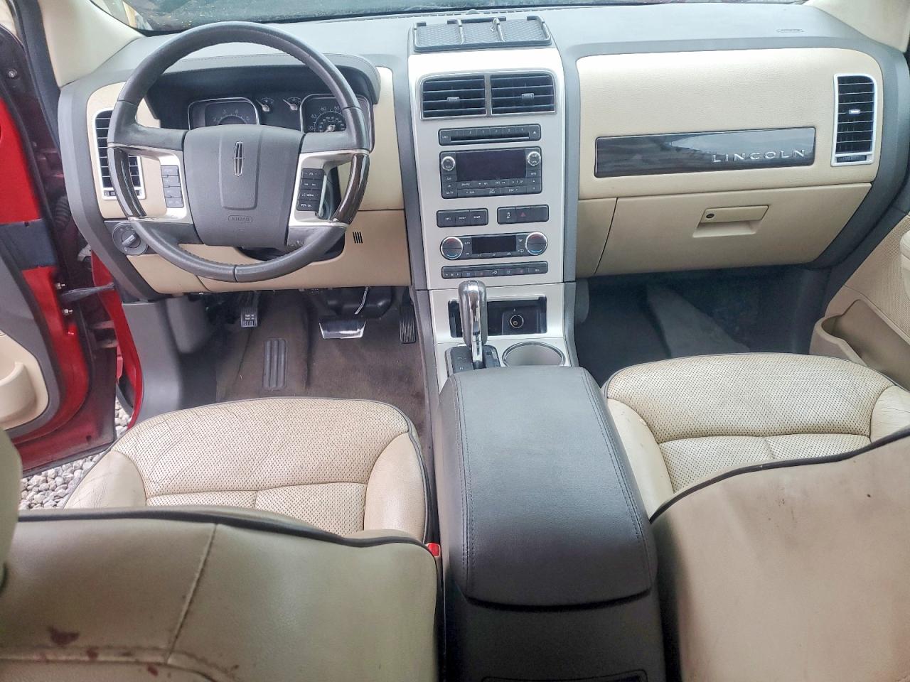 2008 LINCOLN TOWNHOUSE MKX photo 15